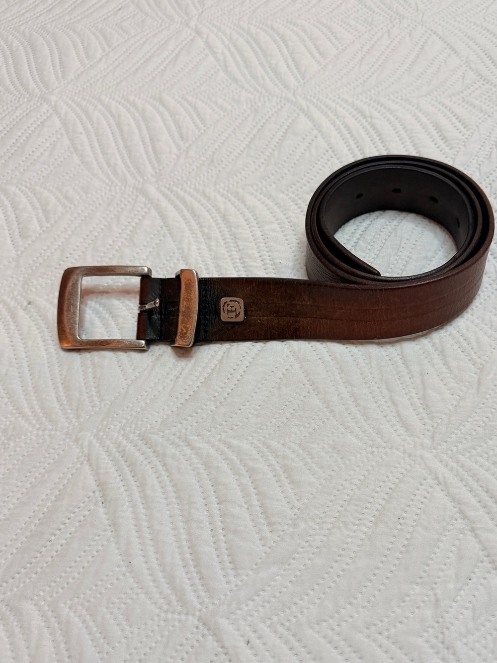 Fossil Women’s Brown Leather Belt with Silver Buckle. Size 34